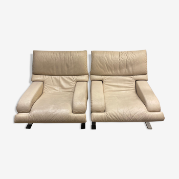 Pair of Saporiti armchairs