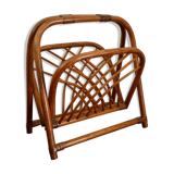 Foldable magazine rack in wicker