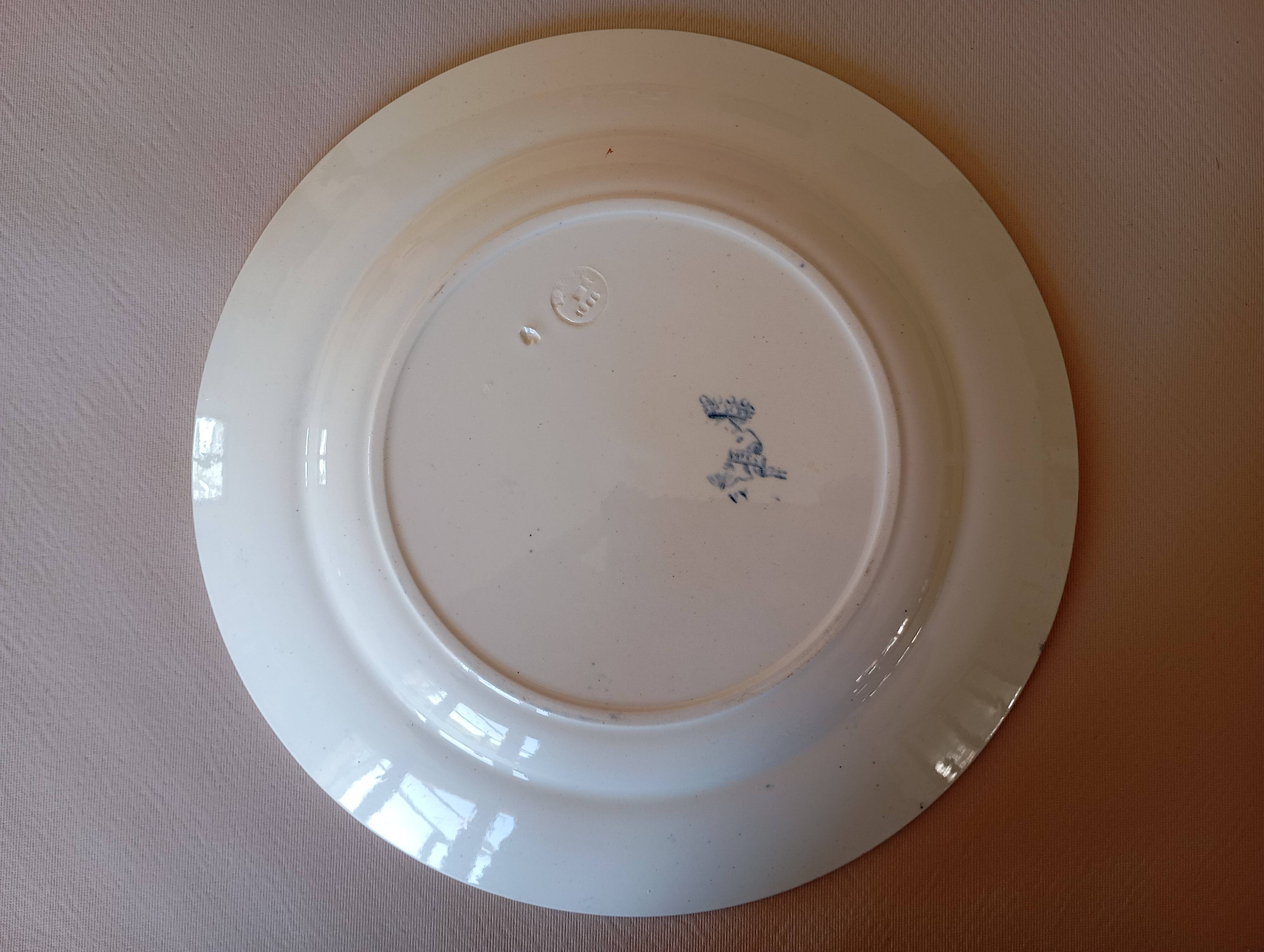 Longwy ironstone cake dish "Daisies"