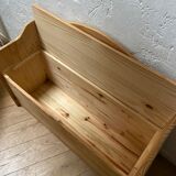 Natural wood bench chest