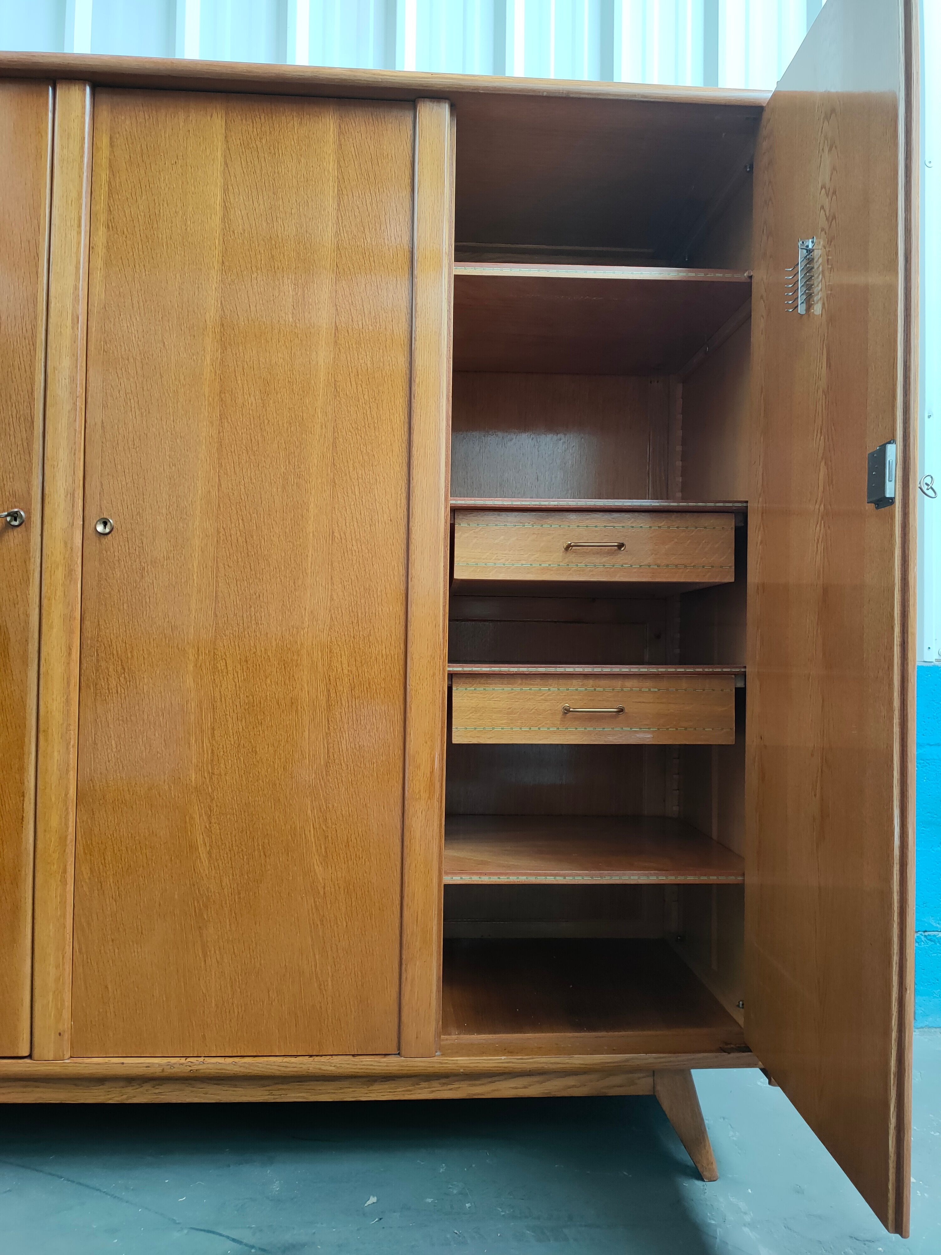 Cabinet oak oak feet compass feet