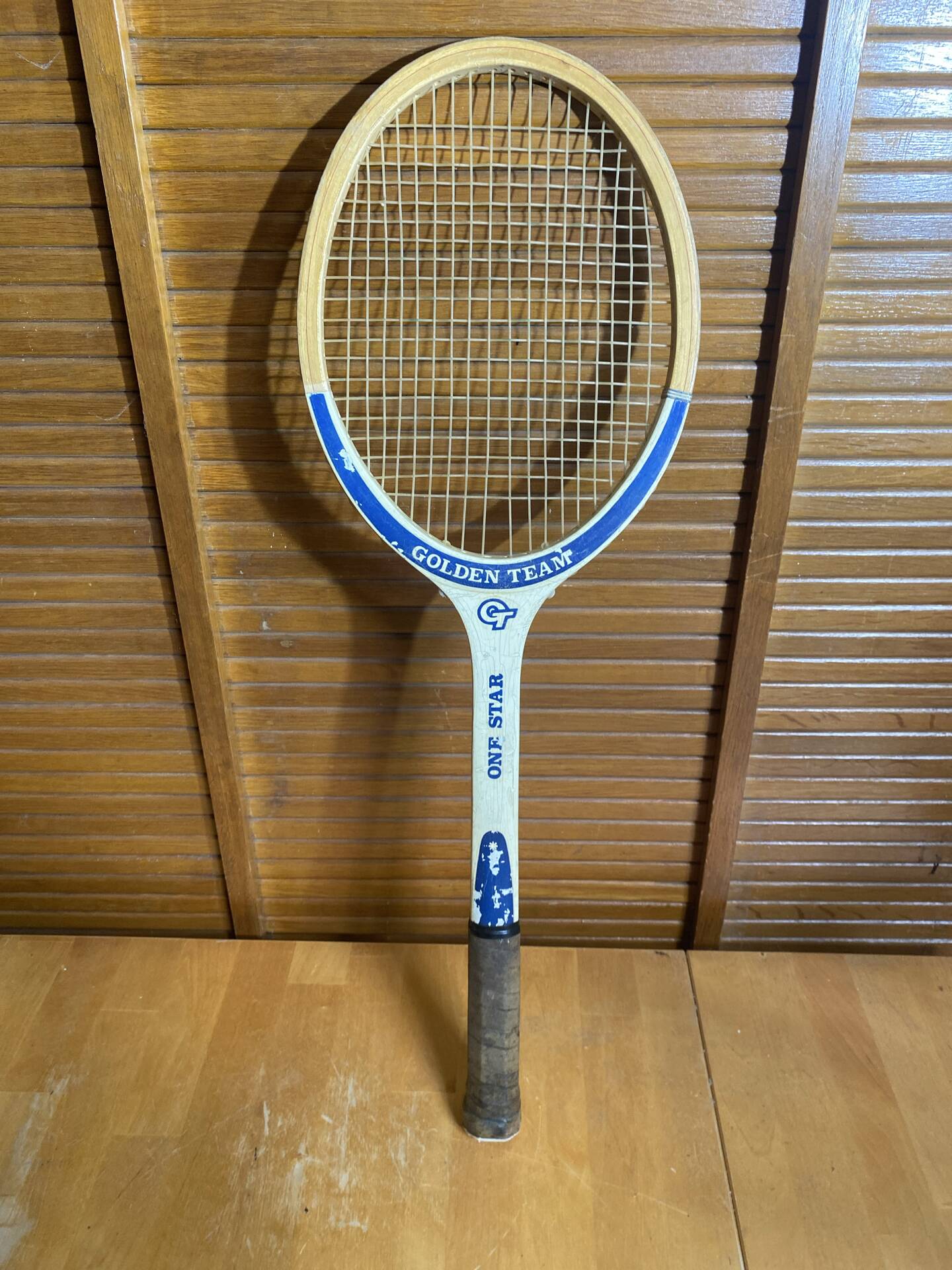 Old Tennis Racket ONE STAR Golden Team Wood Vintage Sport #E213
