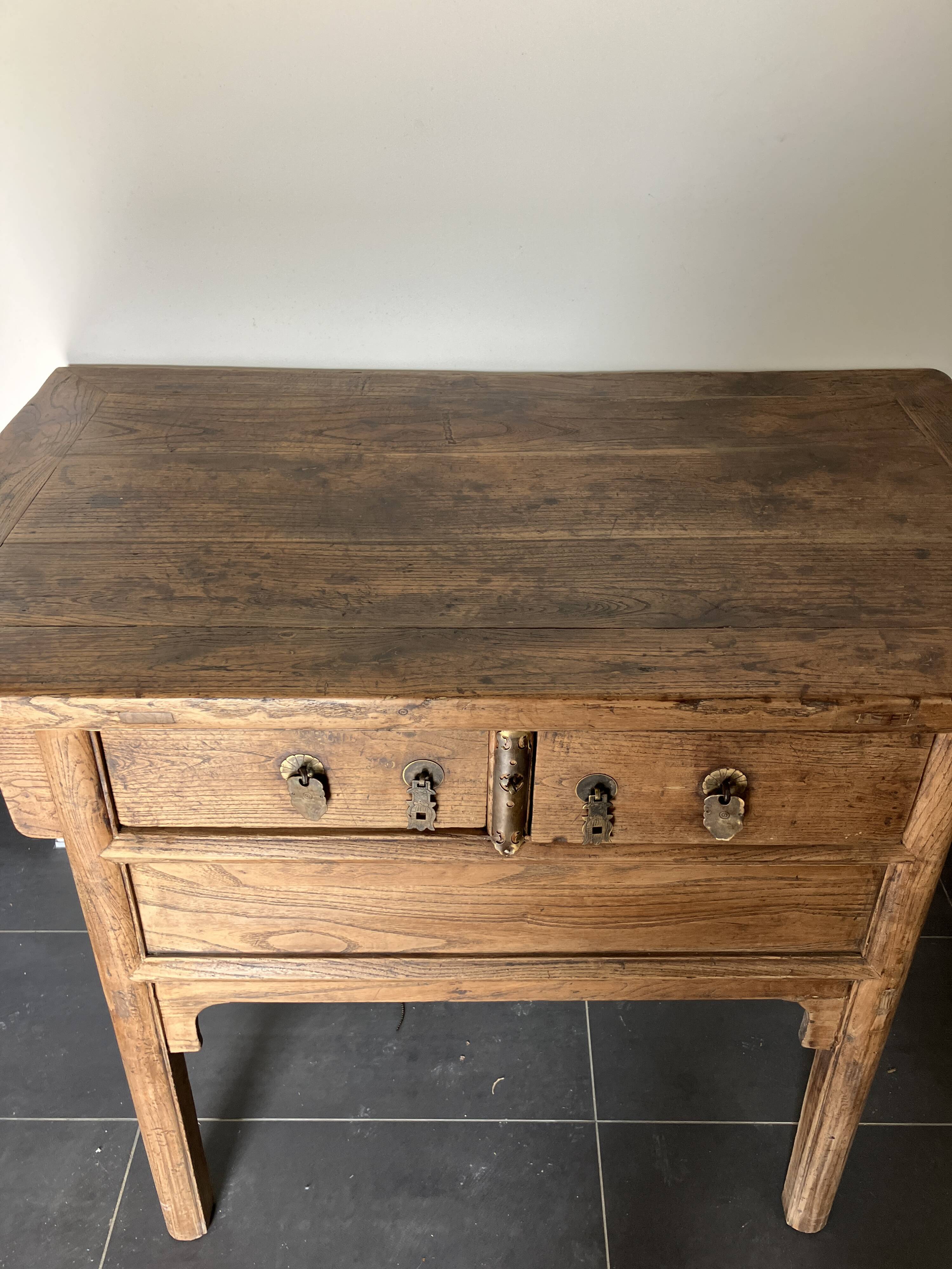 Console ancienne en bois d'orme