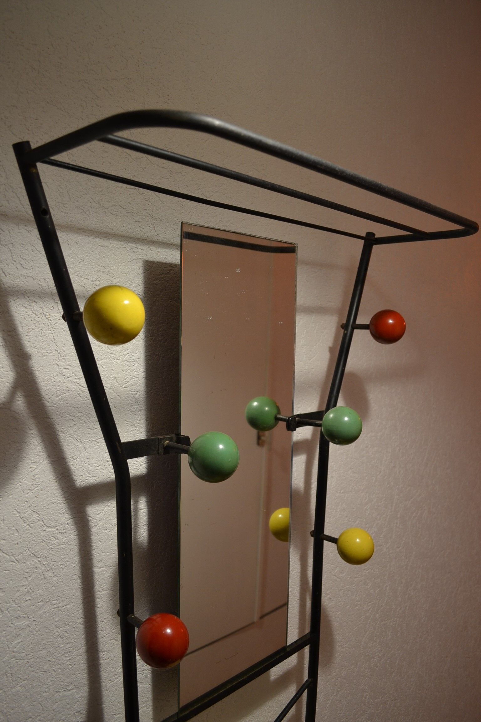 Vestiaire wears coats 6 balls vintage wood 1960s