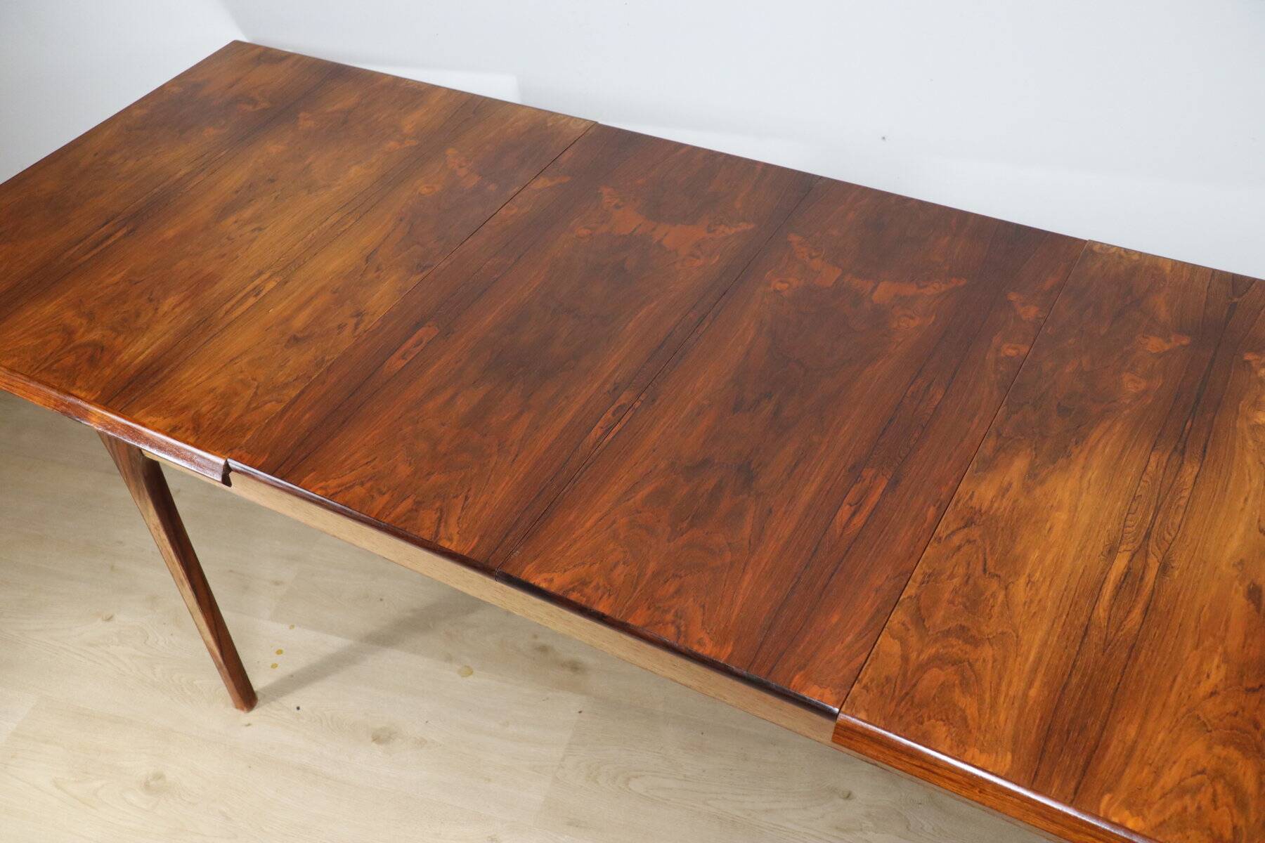 Scandinavian extendable rosewood dining table, 1960s