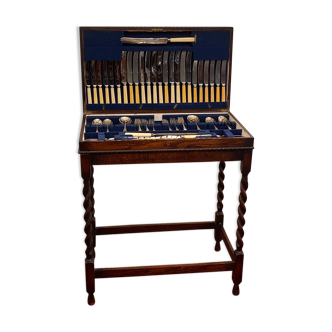 Silver furniture menagere 100 pieces Thomas Ward & Sons Sheffield late 19th