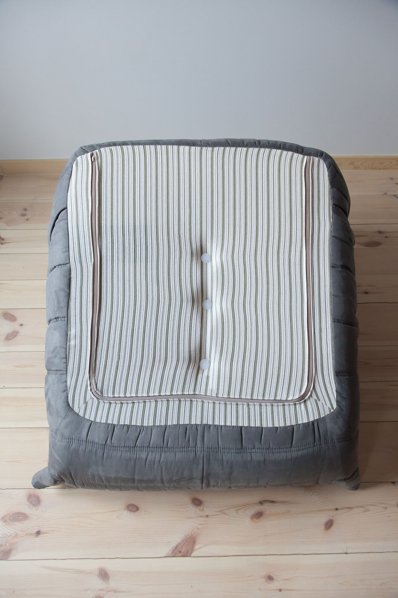 Togo armchair model designed by Michel Ducaroy 1973