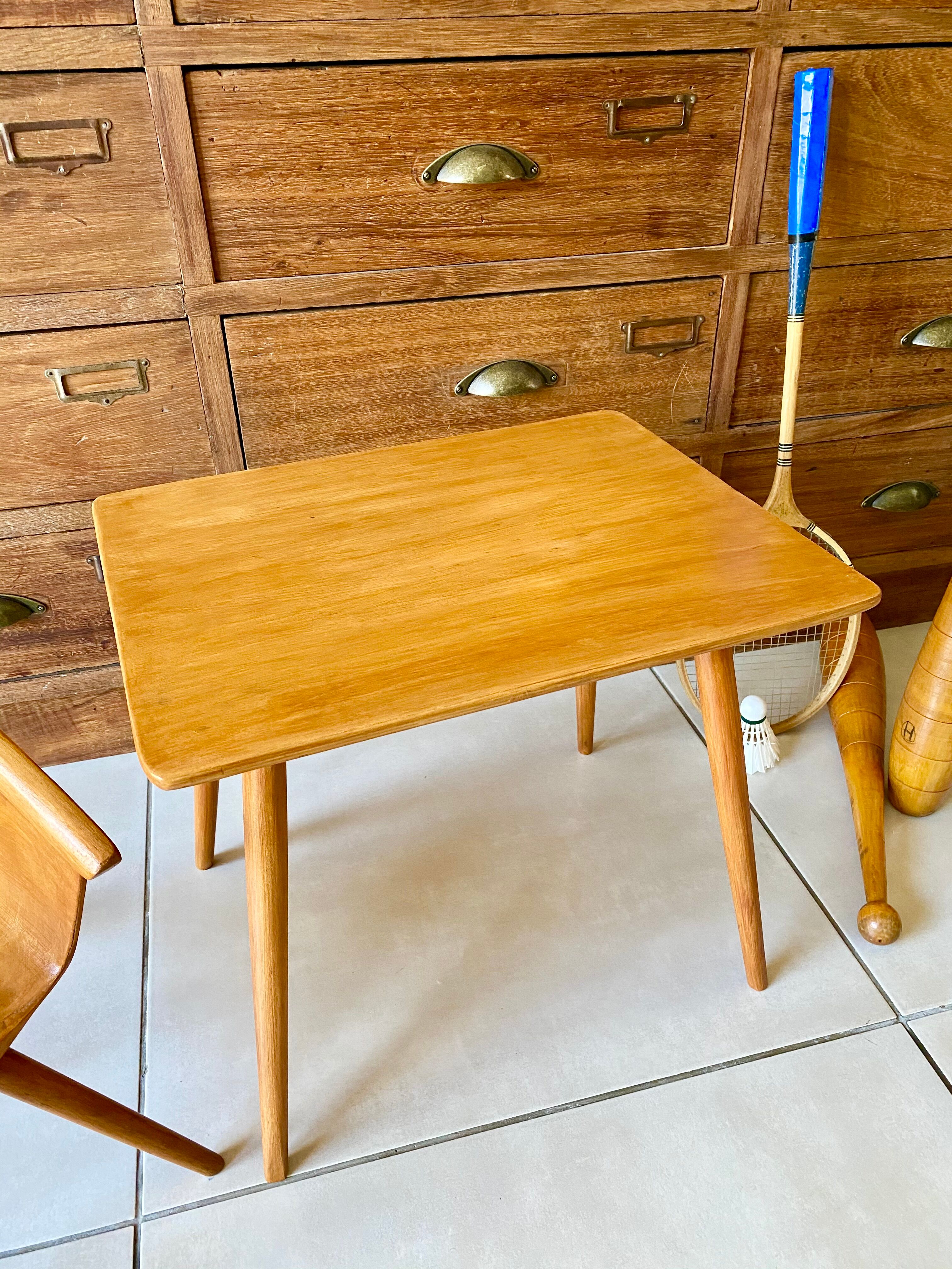 Ensemble bureau et fauteuil enfant Baumann