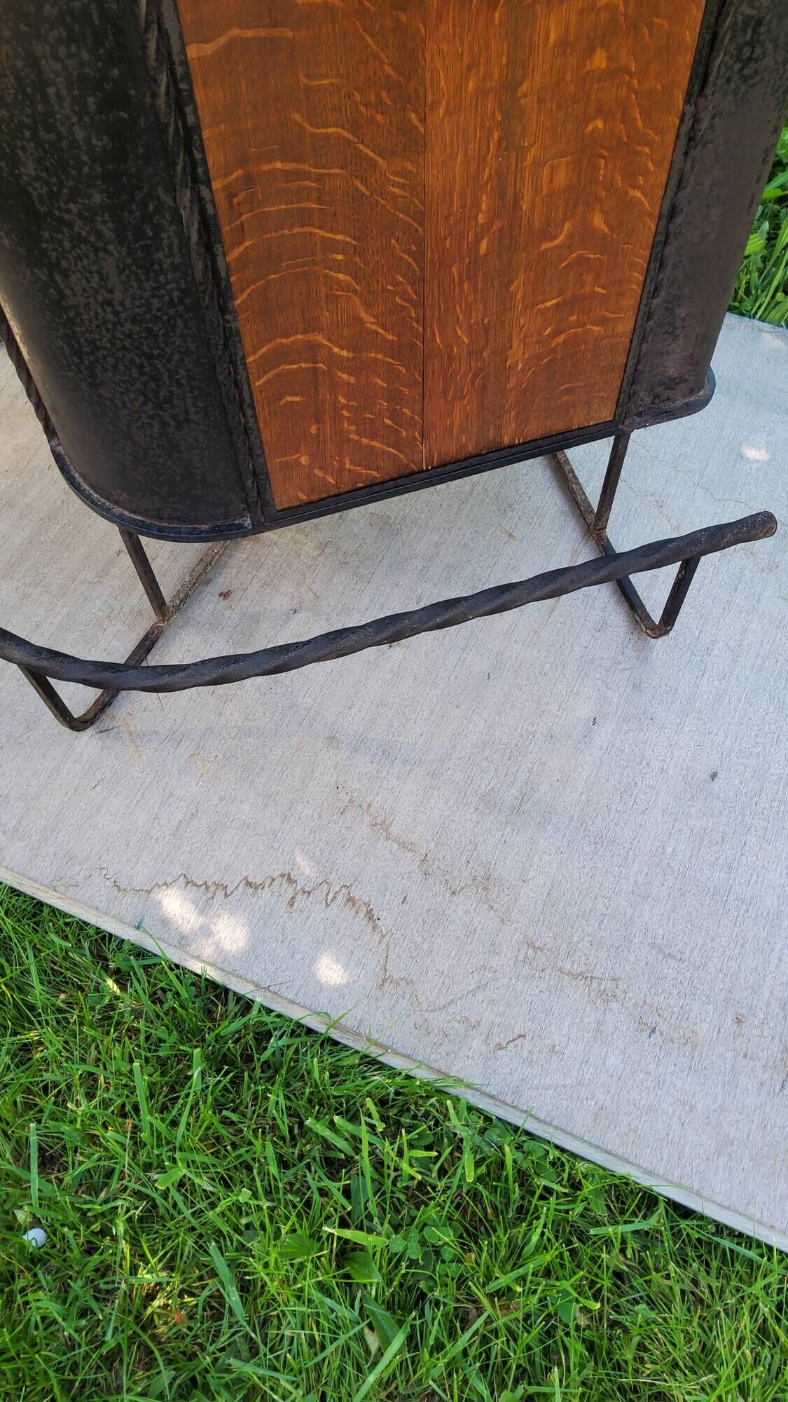 Bar from the 50s/60s in solid blond oak and black metal