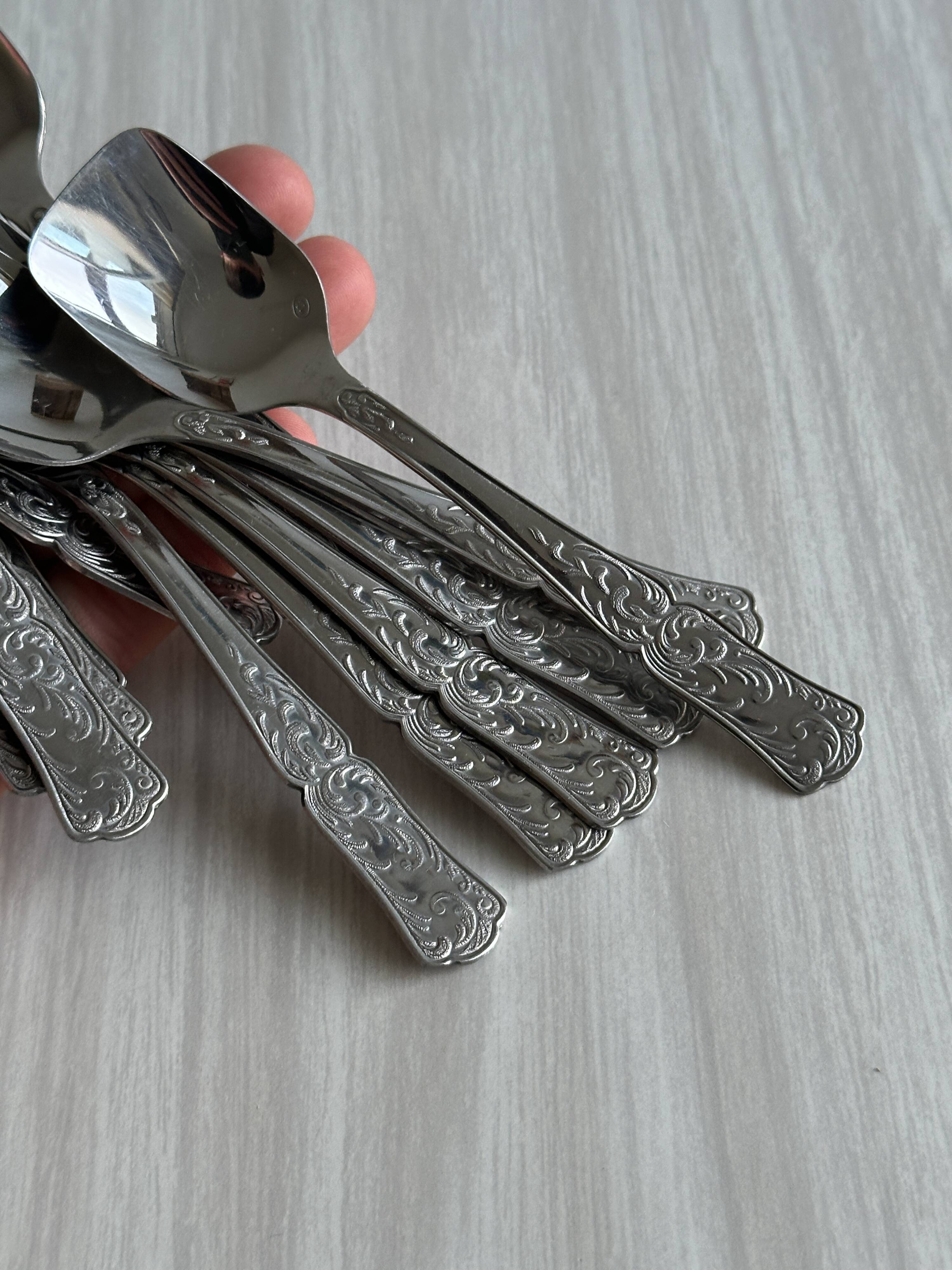 12 small dessert spoons