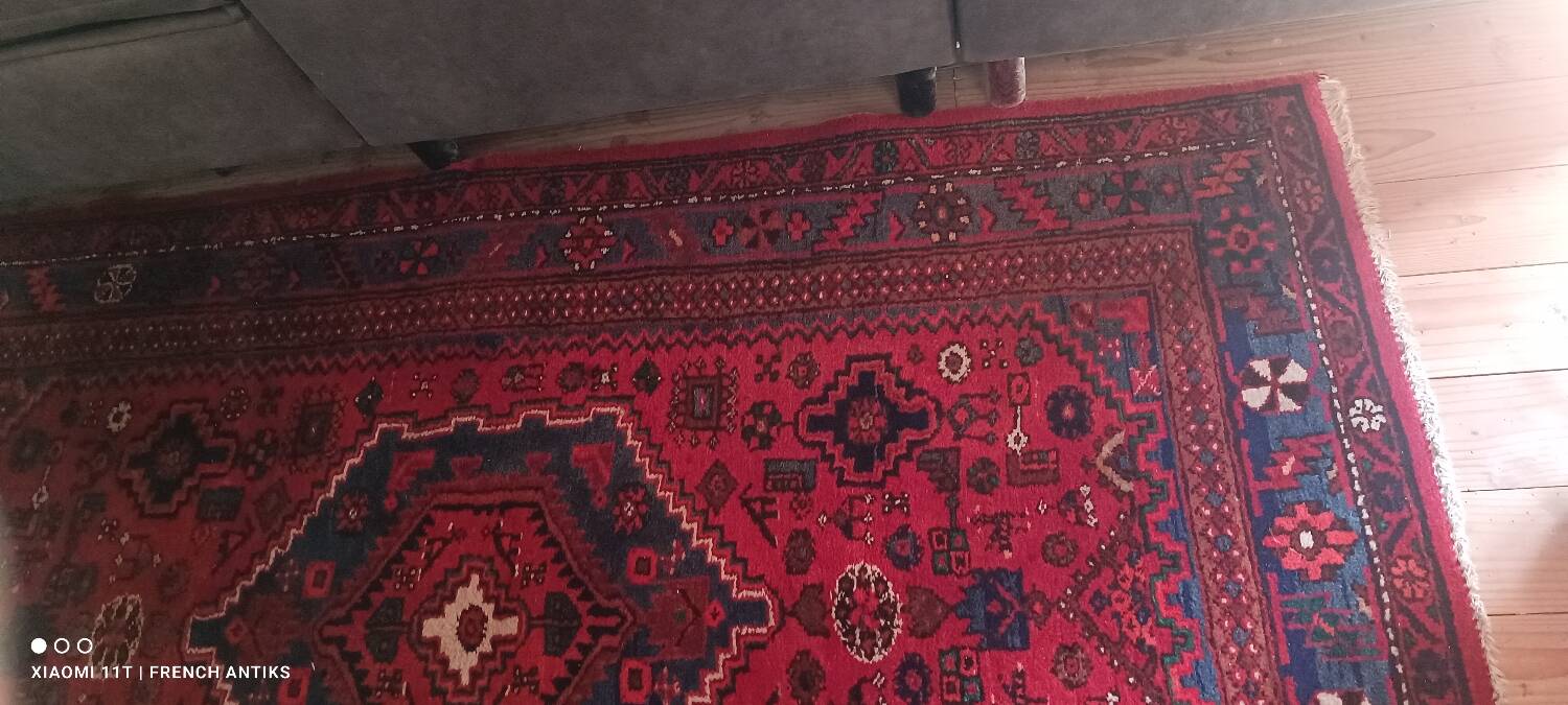 Tapis iranien vintage des années 1950. Travail artisanal, fait main.