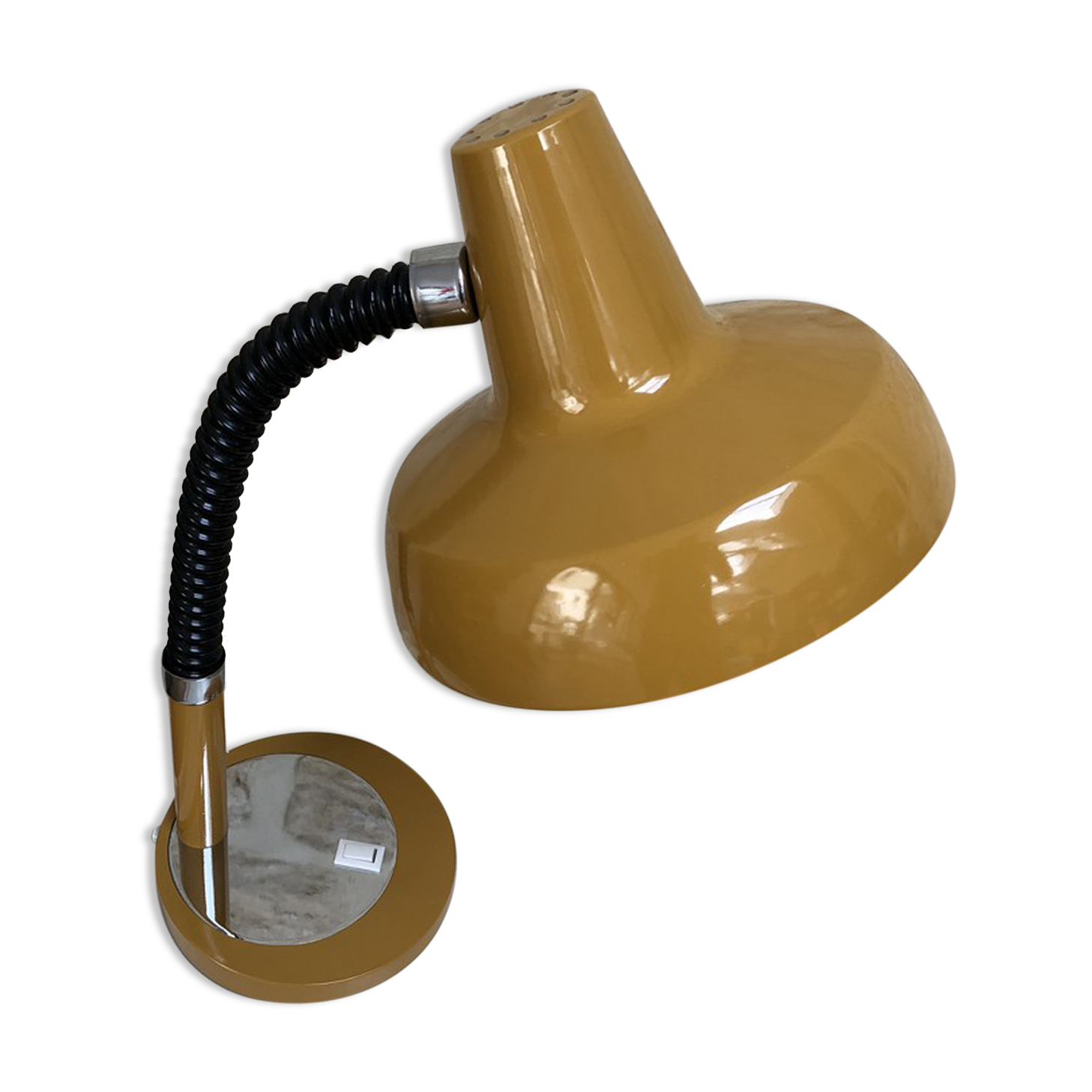 Vintage lamp, mustard