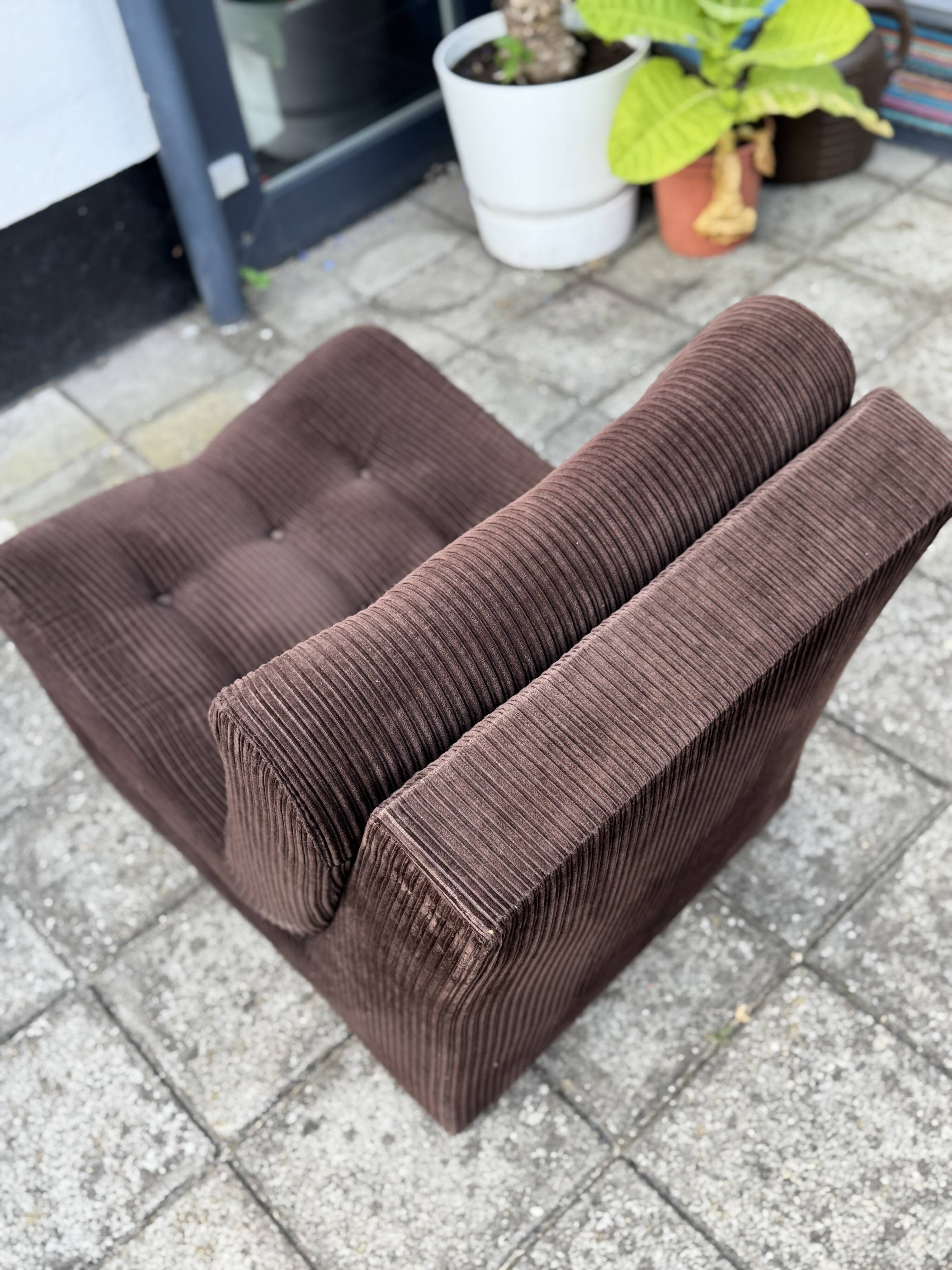 Vintage Corduroy Relax Chair