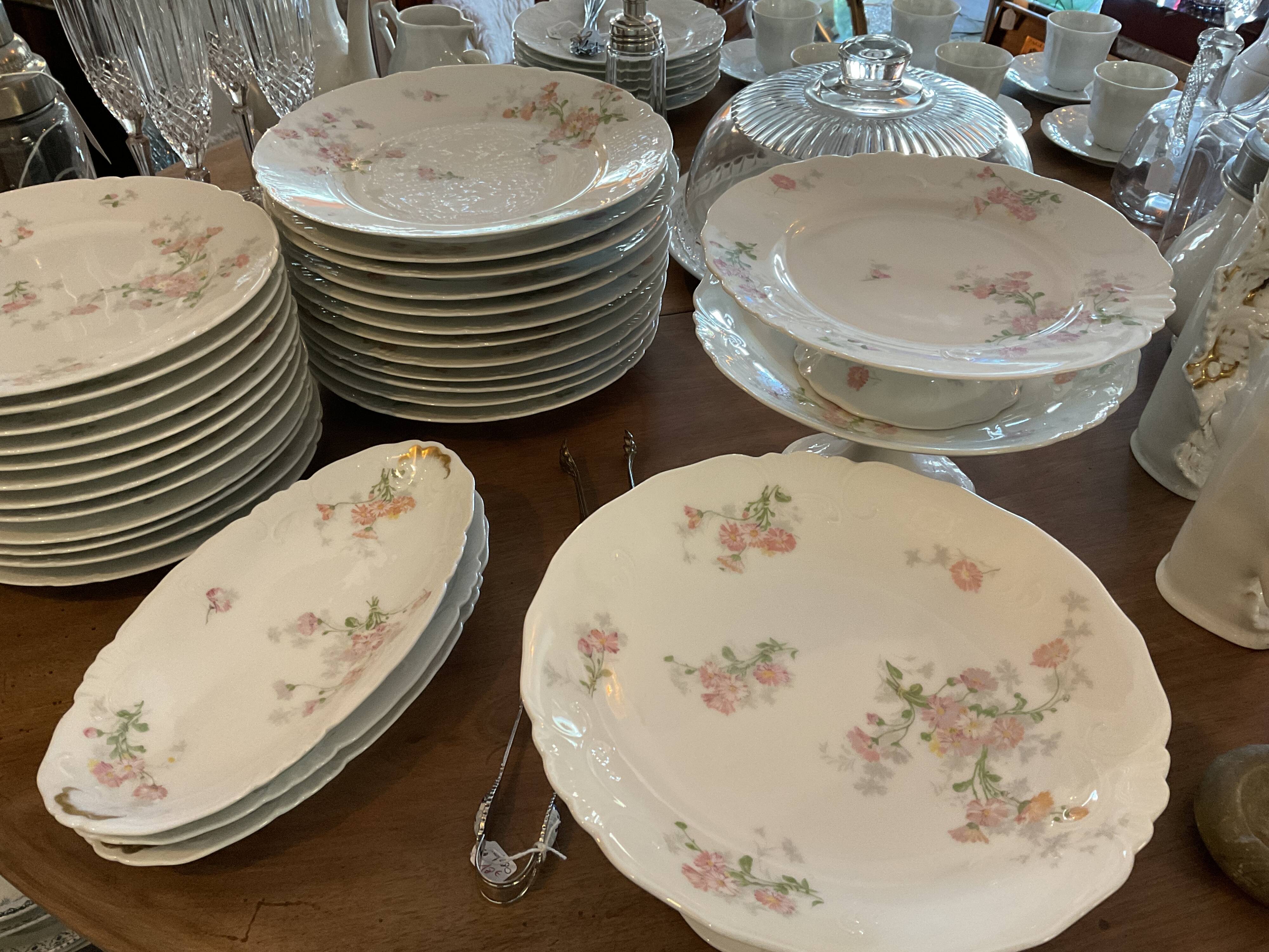 3 Raviers , porcelain