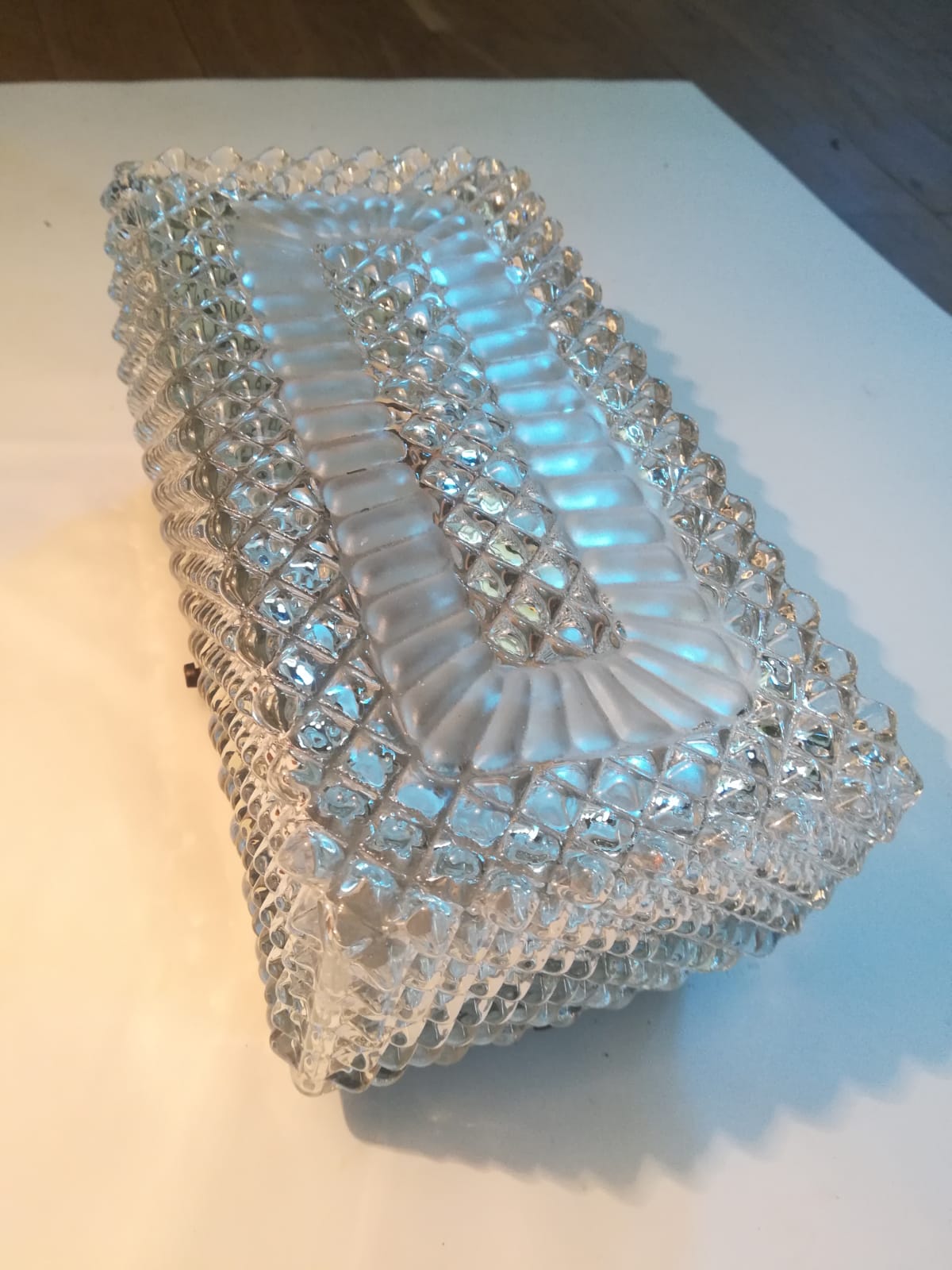 Cast glass ceiling lamp