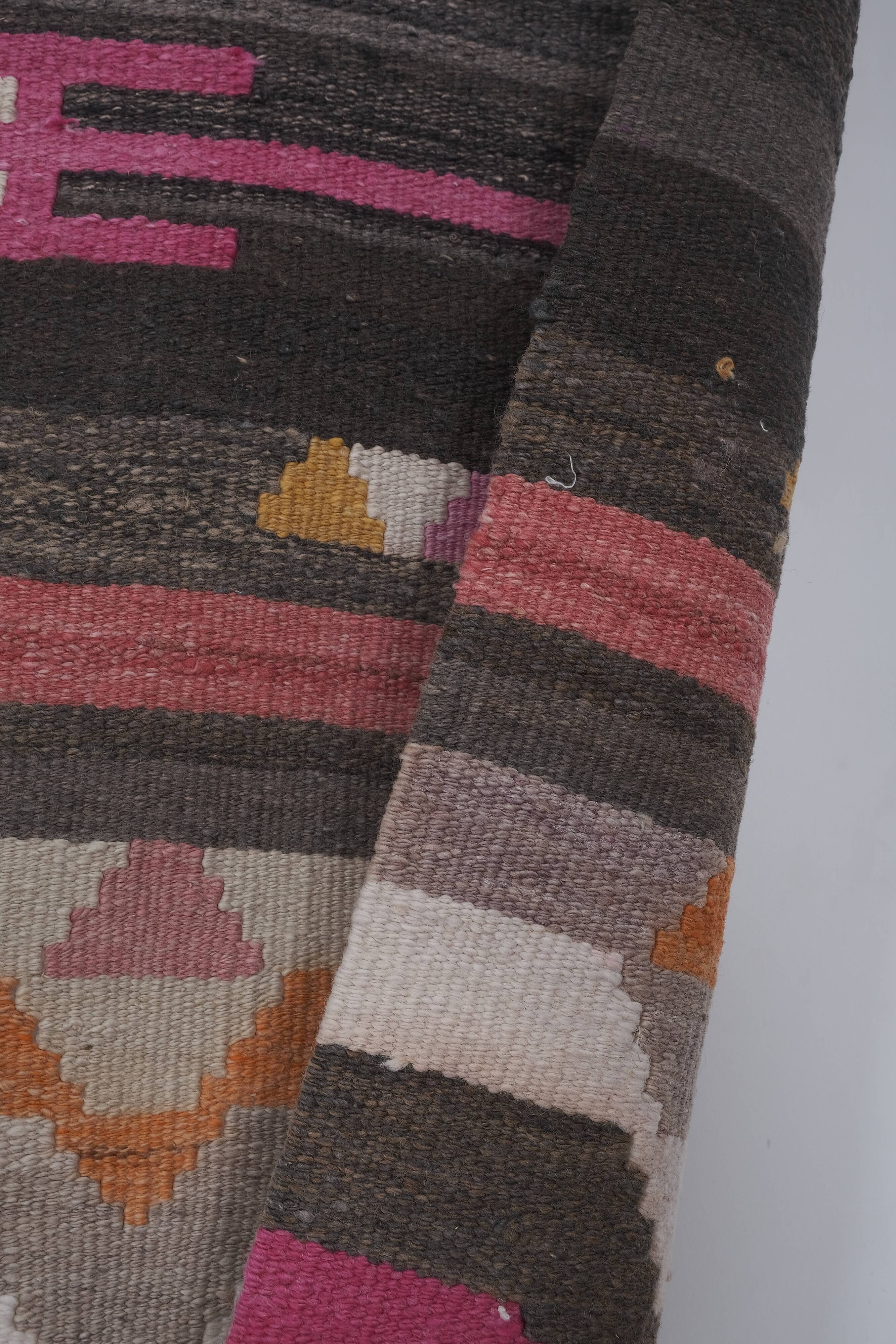 Vintage Turkish rug from Oushak, hand-woven 78x274 cm