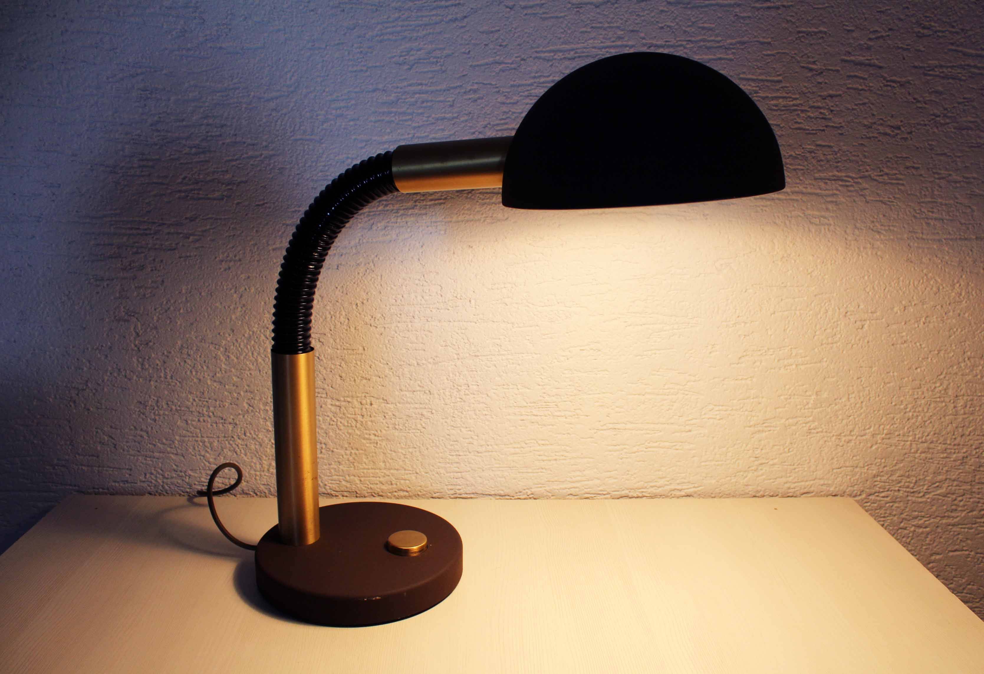 Hillebrand desk lamp