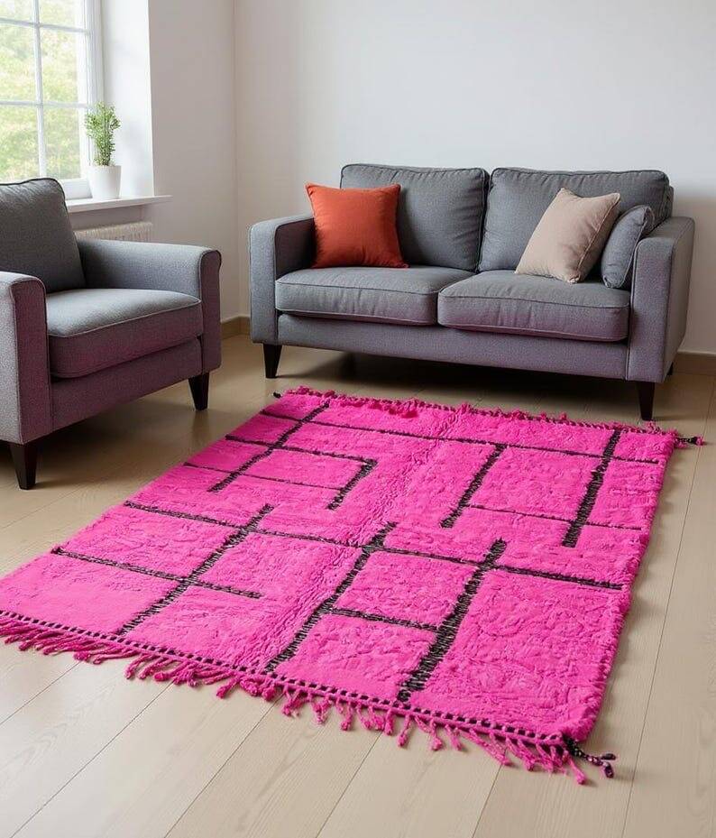 Traditional handmade Moroccan rug with pink patterns, 200x300 cm.