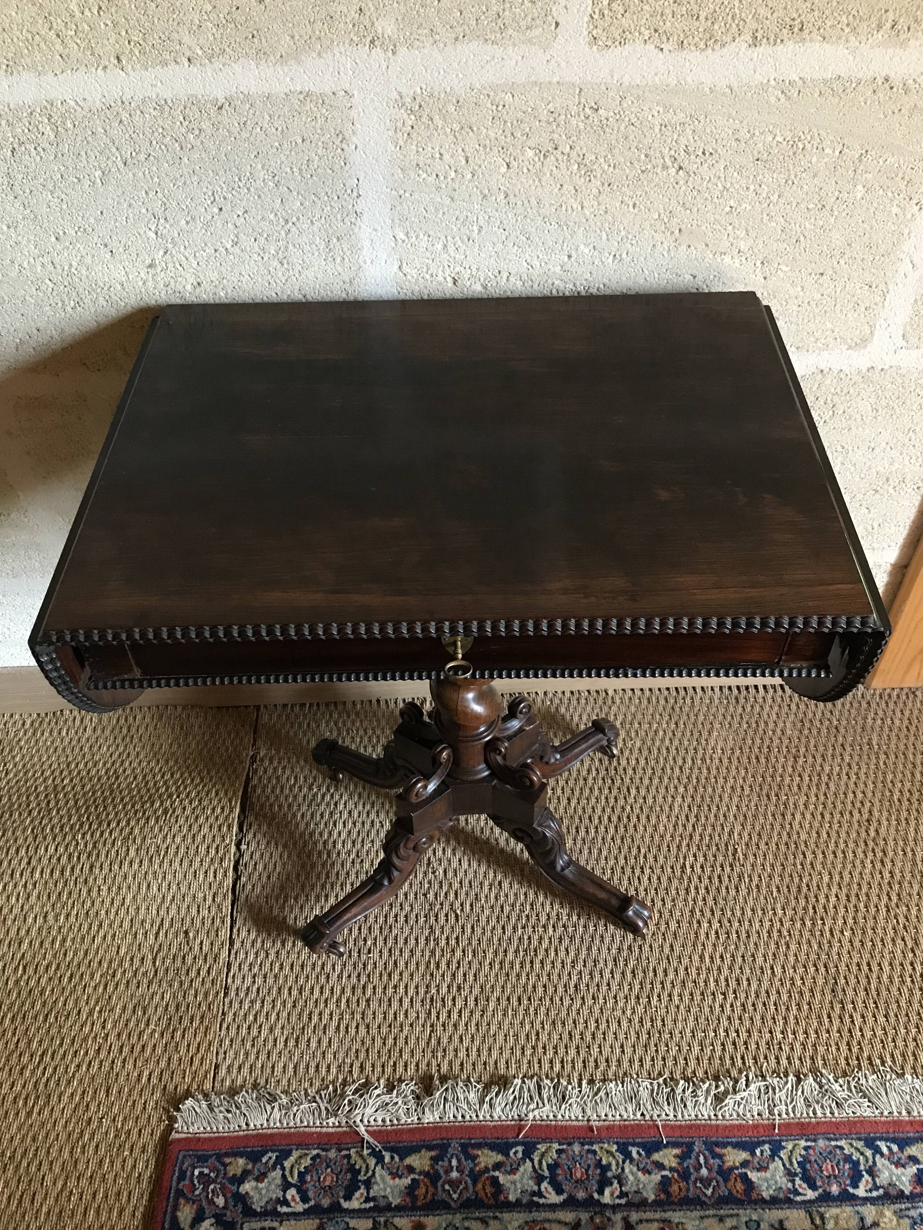 Table with flaps