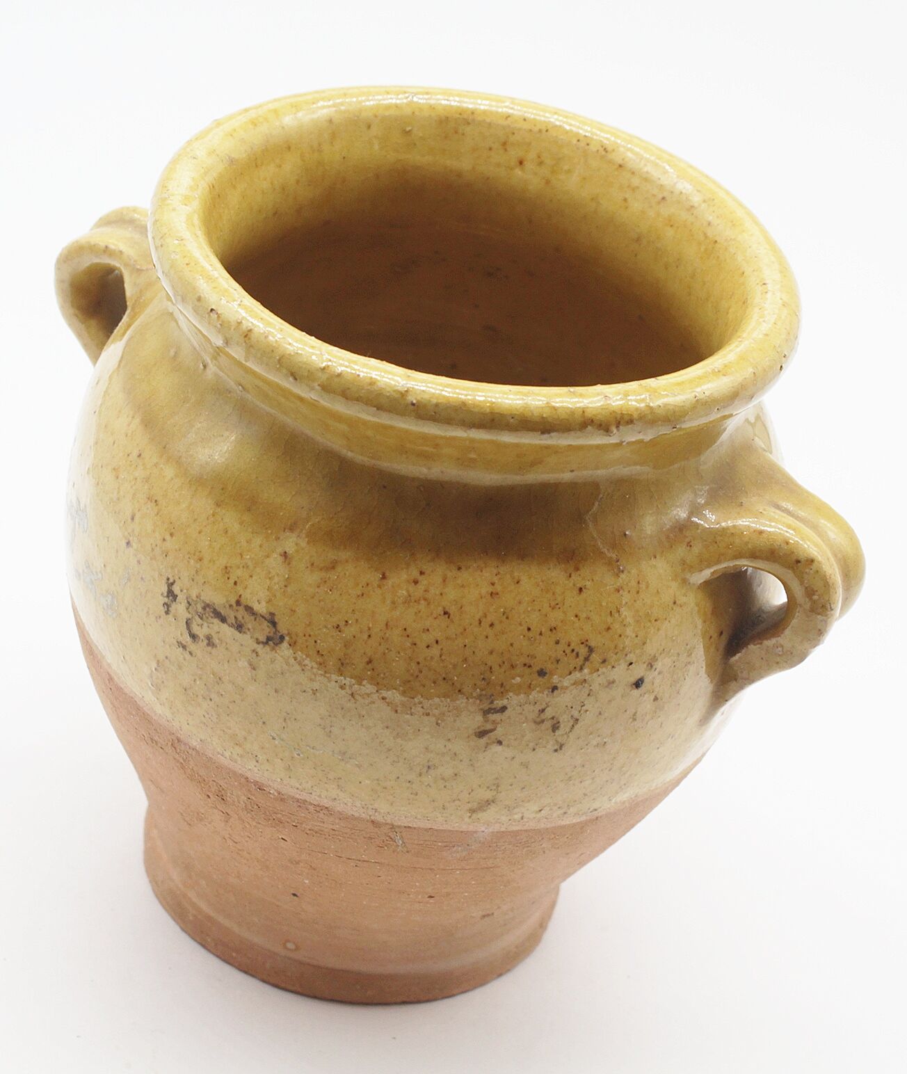 Ceramic ochre earth pot
