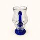 Carafe en verre bleu