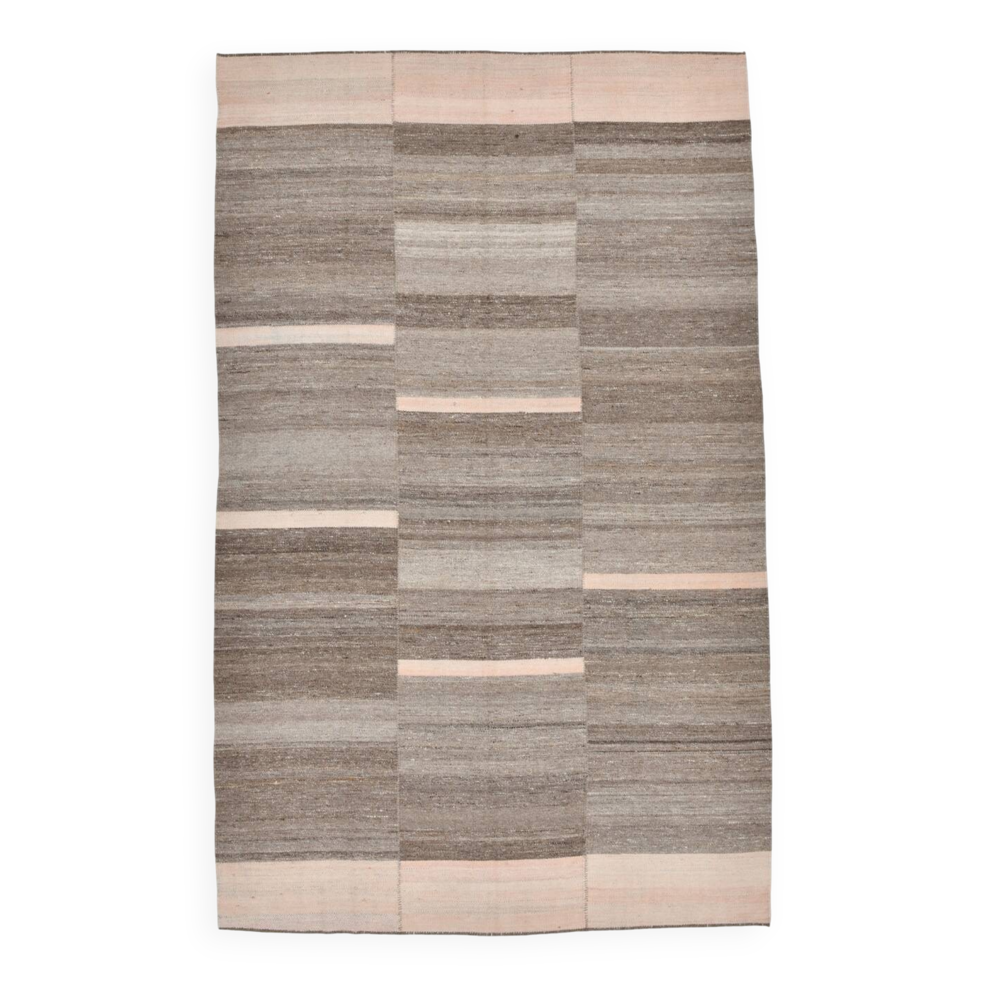 Tapis kilim vintage tons bruns et beige rosé, style minimal artisanal
