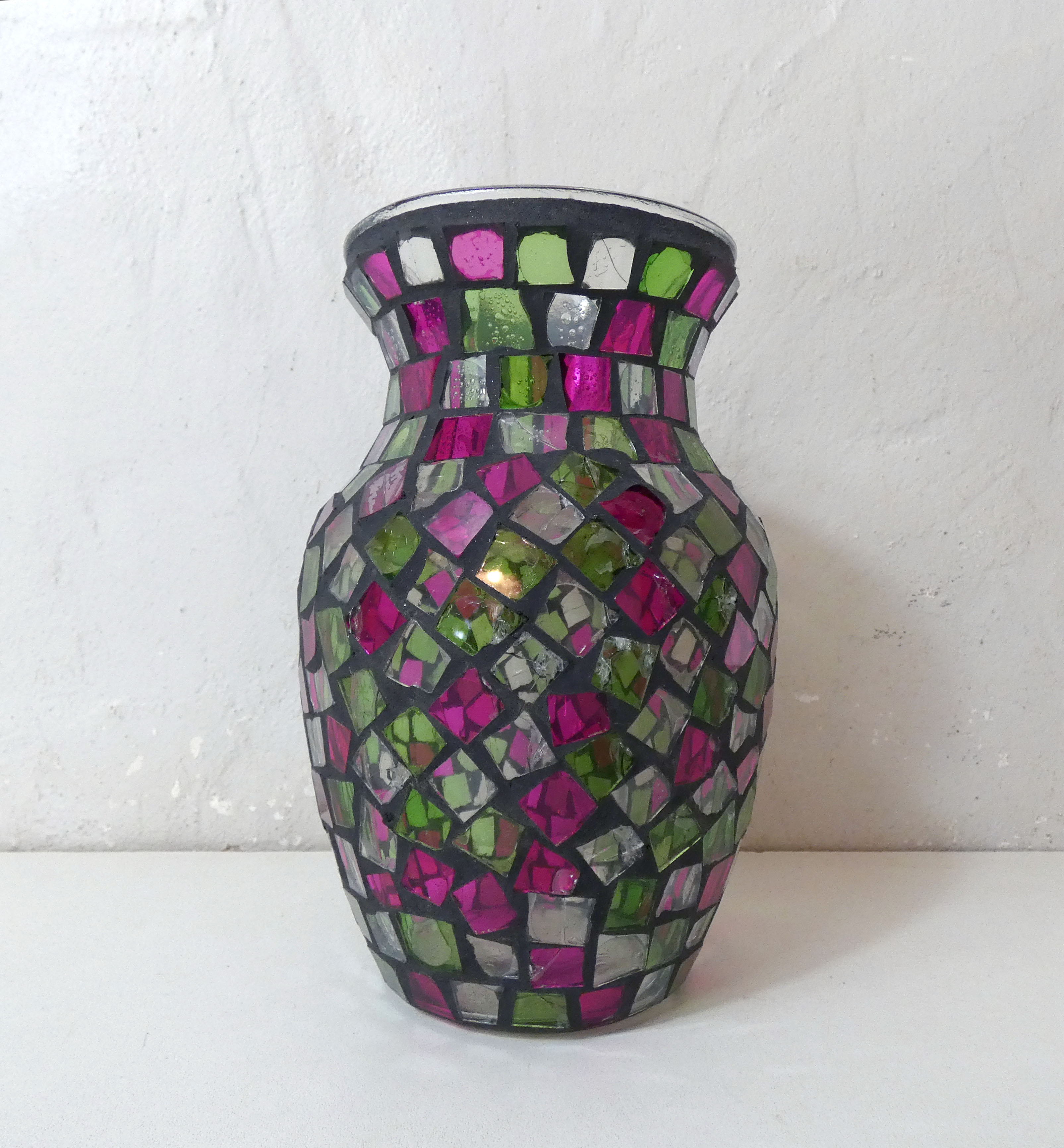 Vase vitrail à facettes vintage