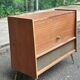 Commode, meuble radio de style scandinave en bois et laiton
