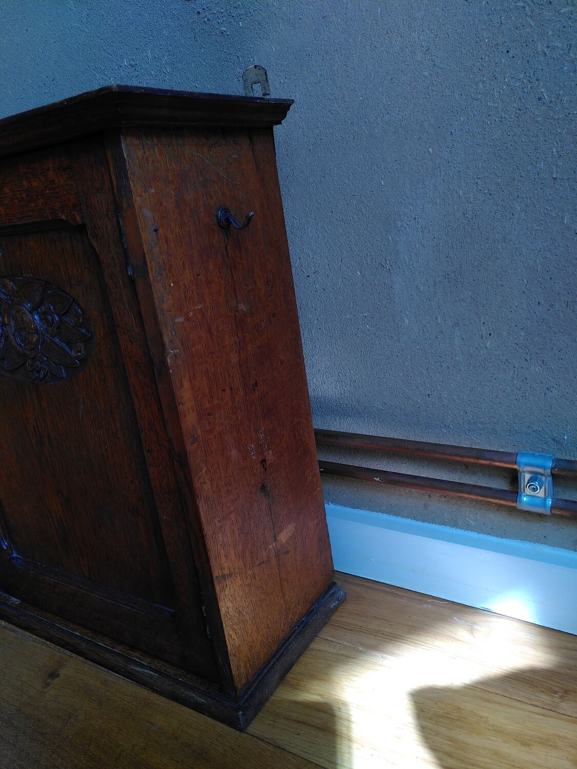 Art deco medicine cabinet