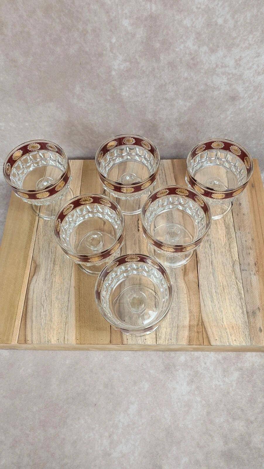 Set of vintage Italian fuchsia and gold cups