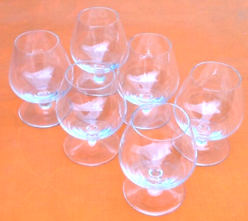 6 glasses on foot shower at Digestif Cognac...    Crystalline glass