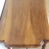 Desk table