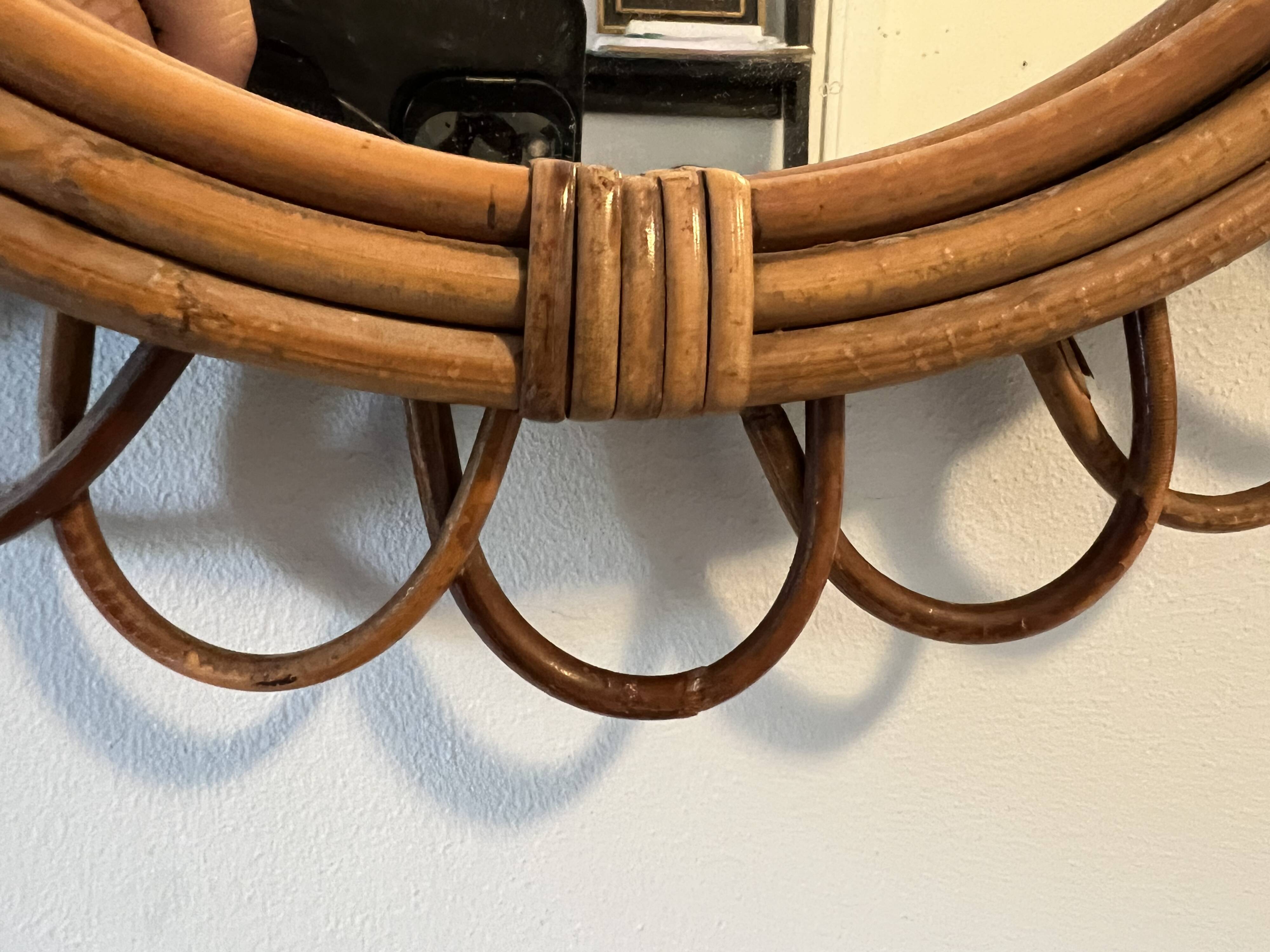 Vintage rattan sun mirror – large model 50 cm