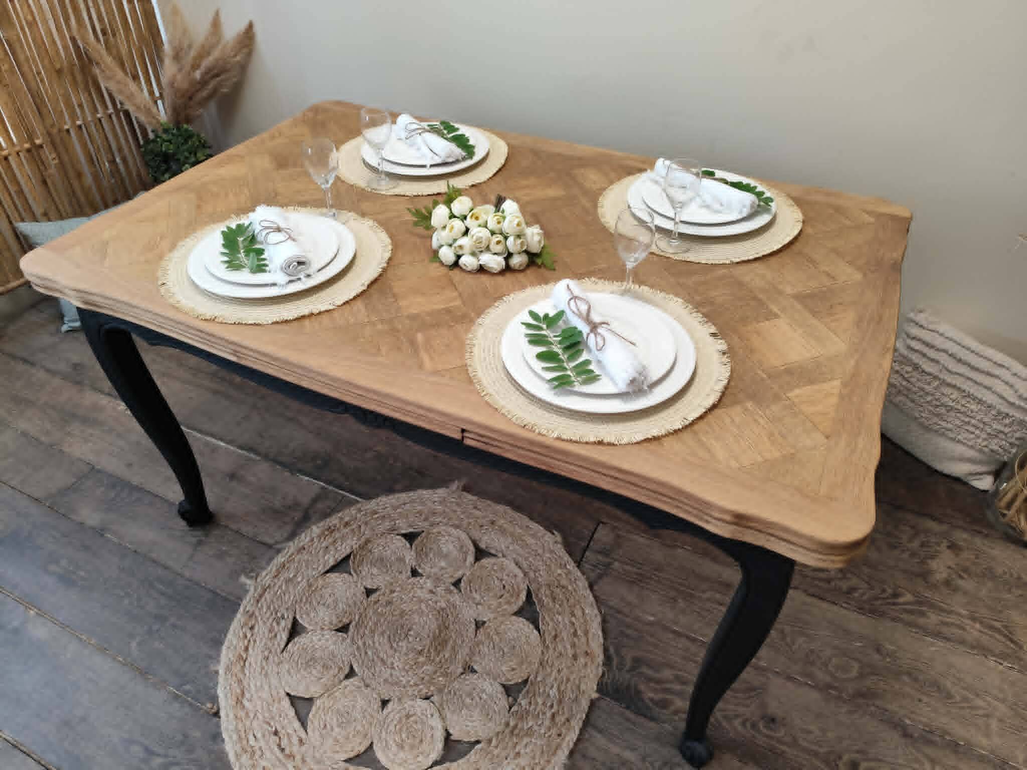 Table style regence en chene massif