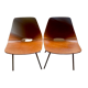 Chaise "Tonneau" de Pierre Guariche en cuir