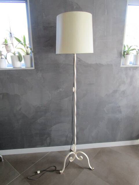 Vintage 60s wrought iron floor lamp