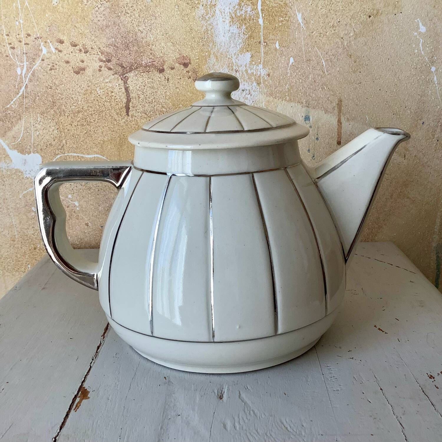 White teapot