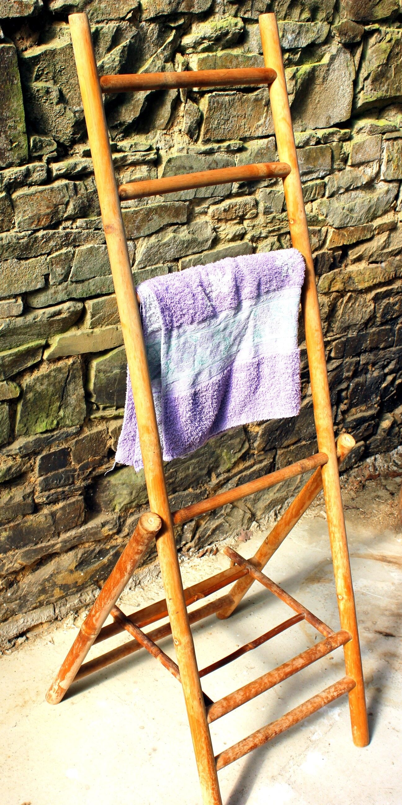 Vintage bamboo towel holder 70s