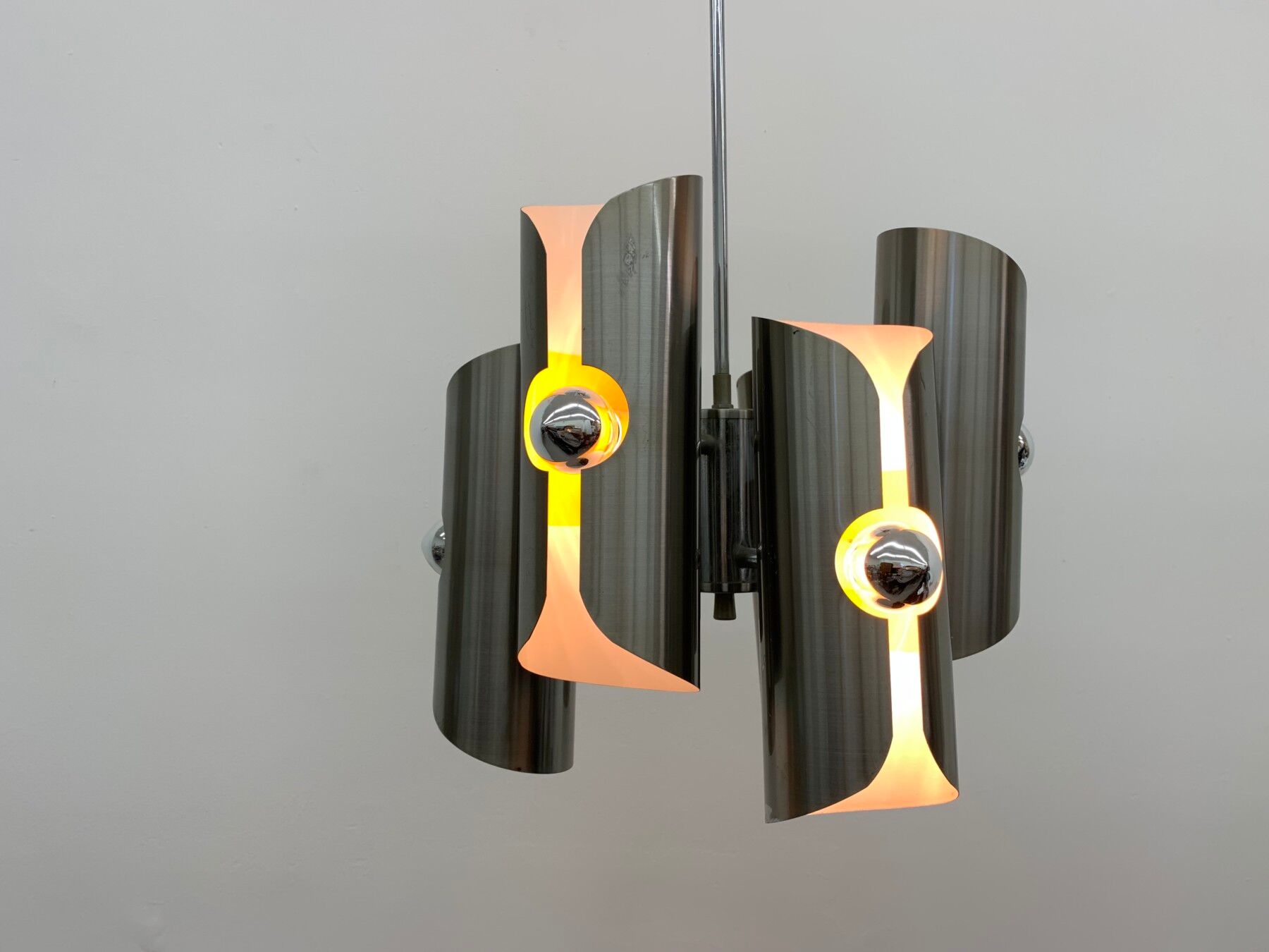 Space age suspension in 70s