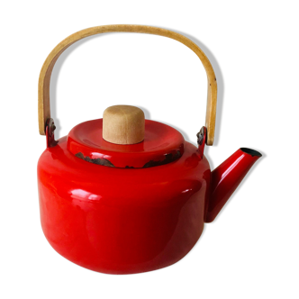 Red enamel kettle and wooden handle