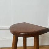 Half-moon tripod stool