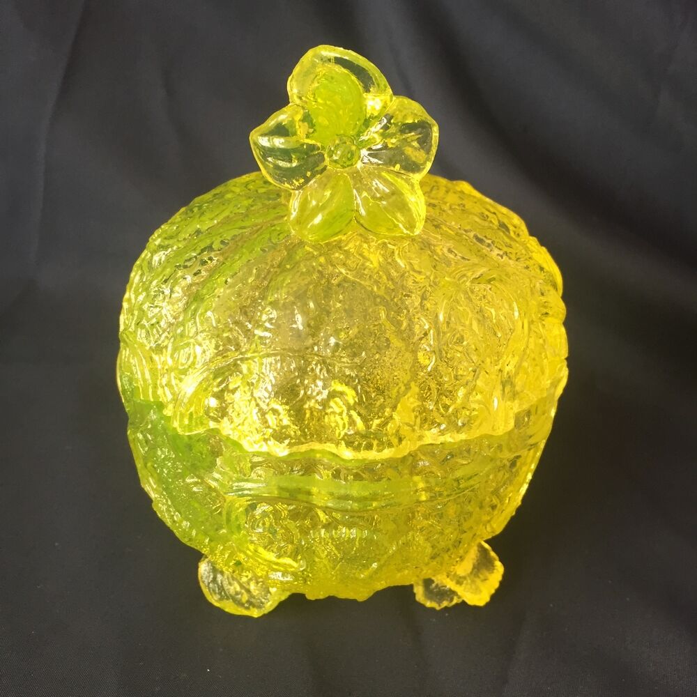 Cucurbitacee-shaped uralin candy