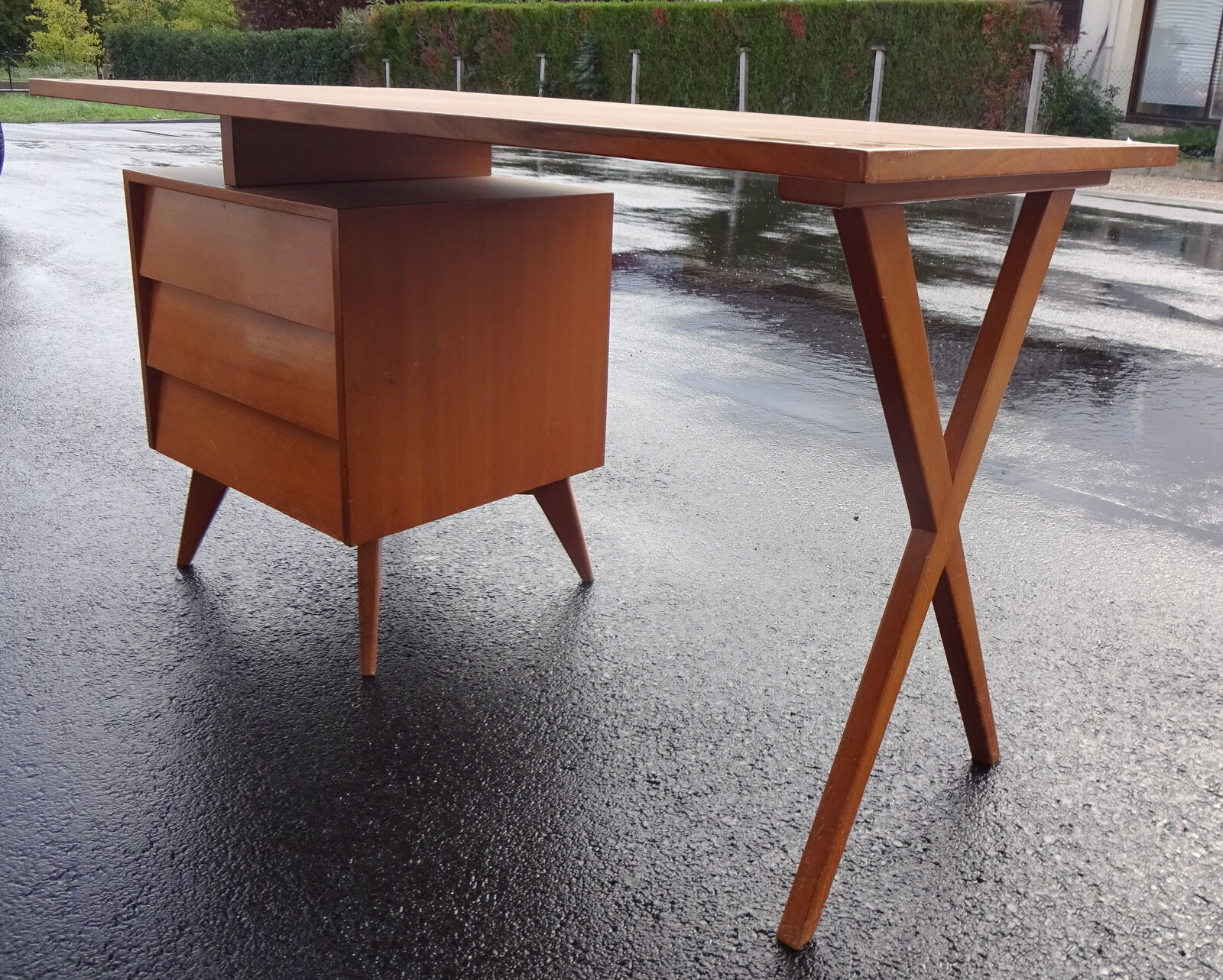Bureau des années 50