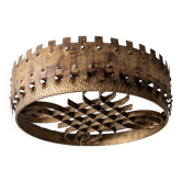 Lampe de plafond brutaliste du milieu du siècle en fer forgé doré, années 1940.