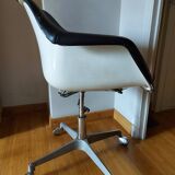 Strafor swivel-hulled office chair
