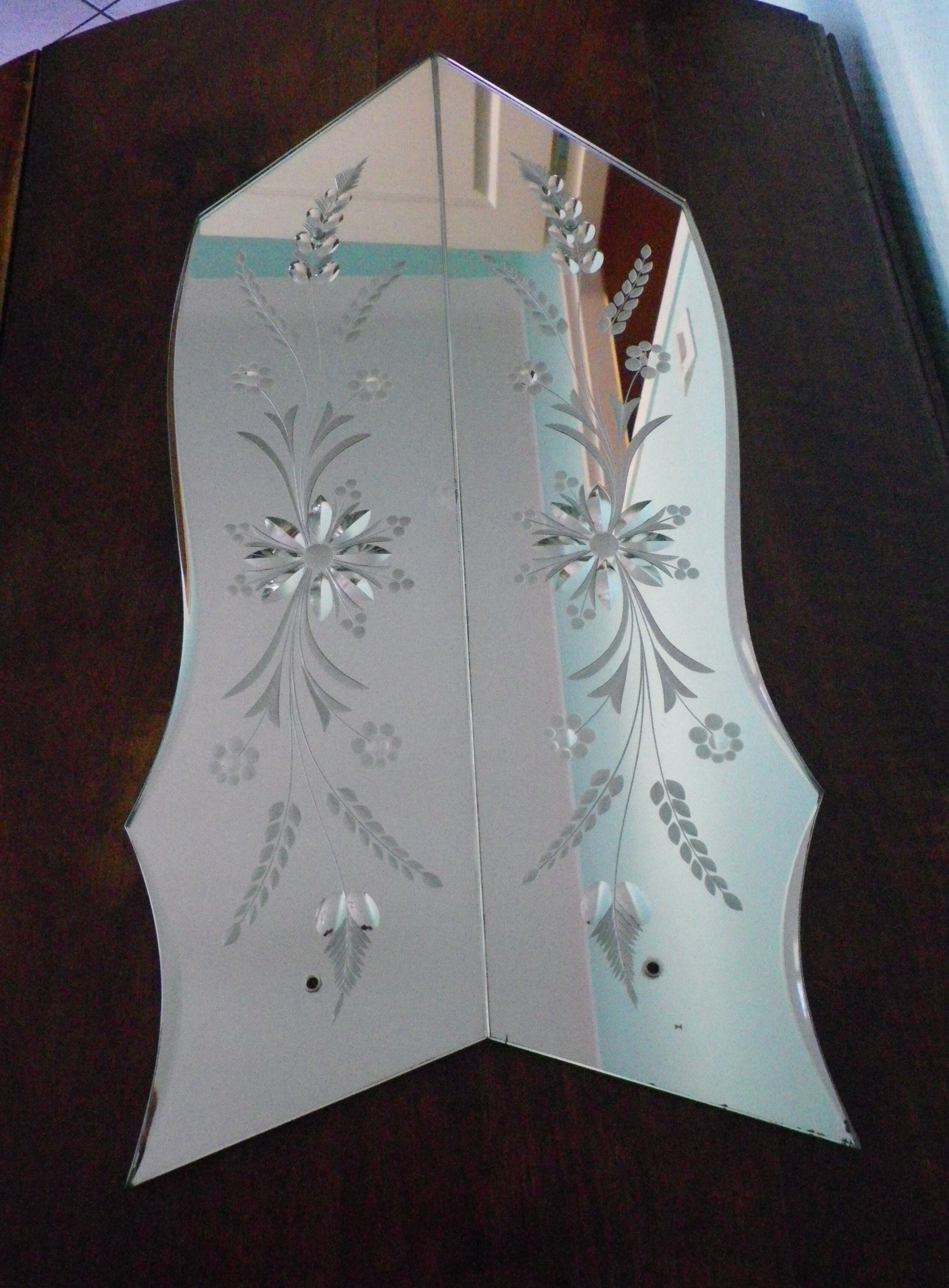 Double Venetian mirror, asymmetrical, beveled