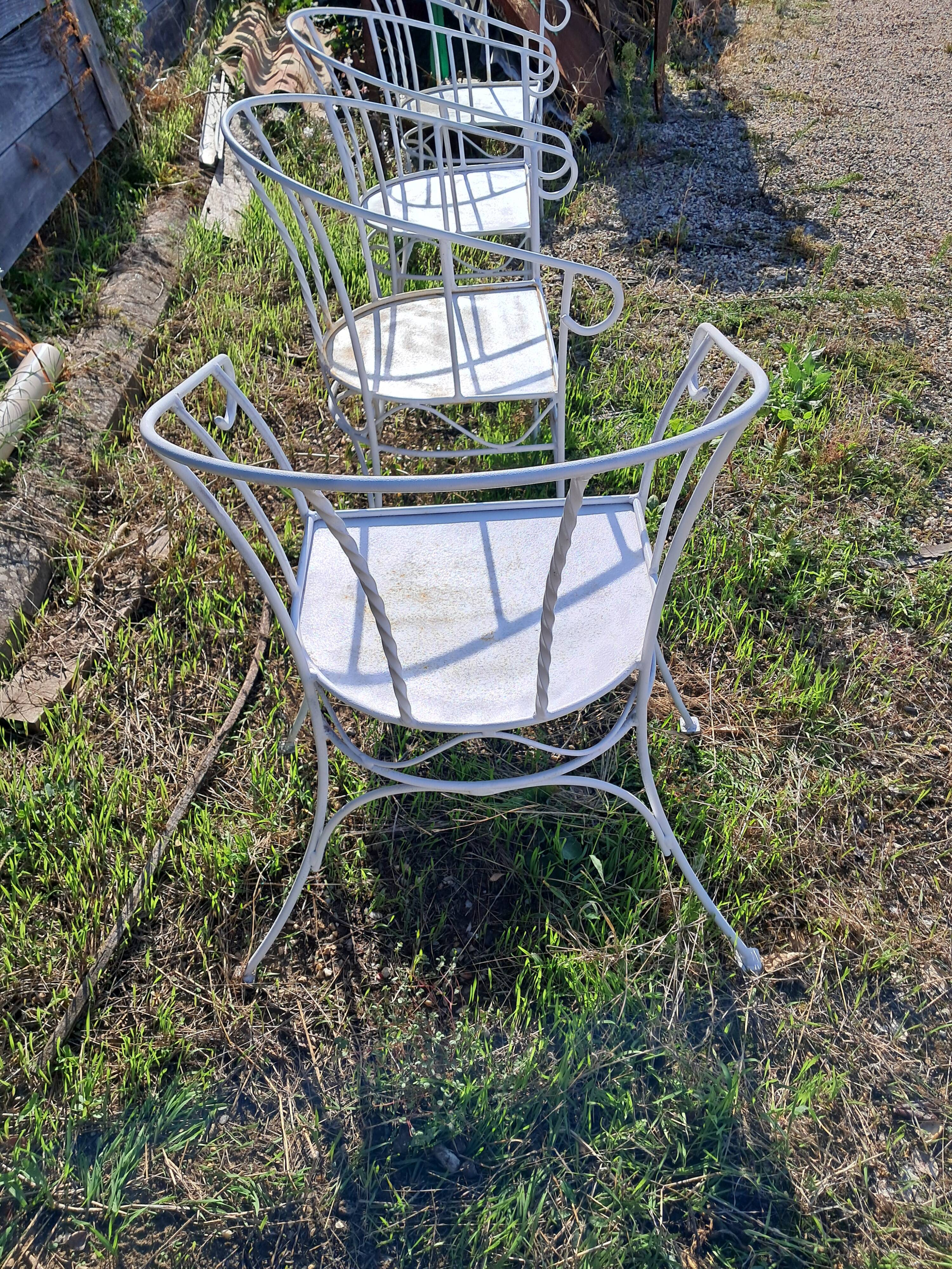 suite de 4 fauteuils de jardin en metal