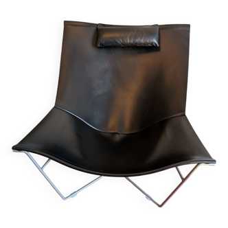 Semana 501 armchair by David Weeks in leather