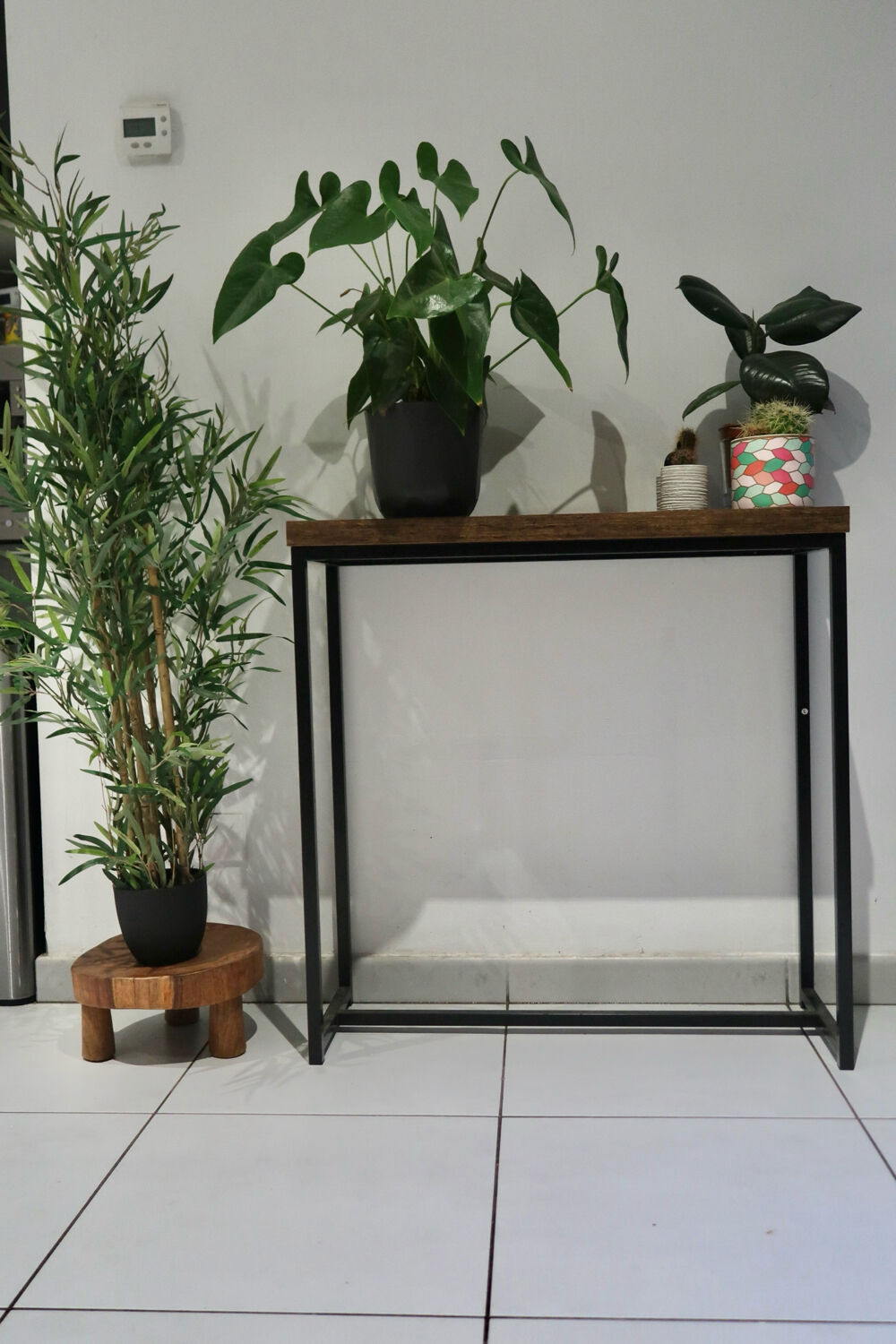 Lobi plant tripod