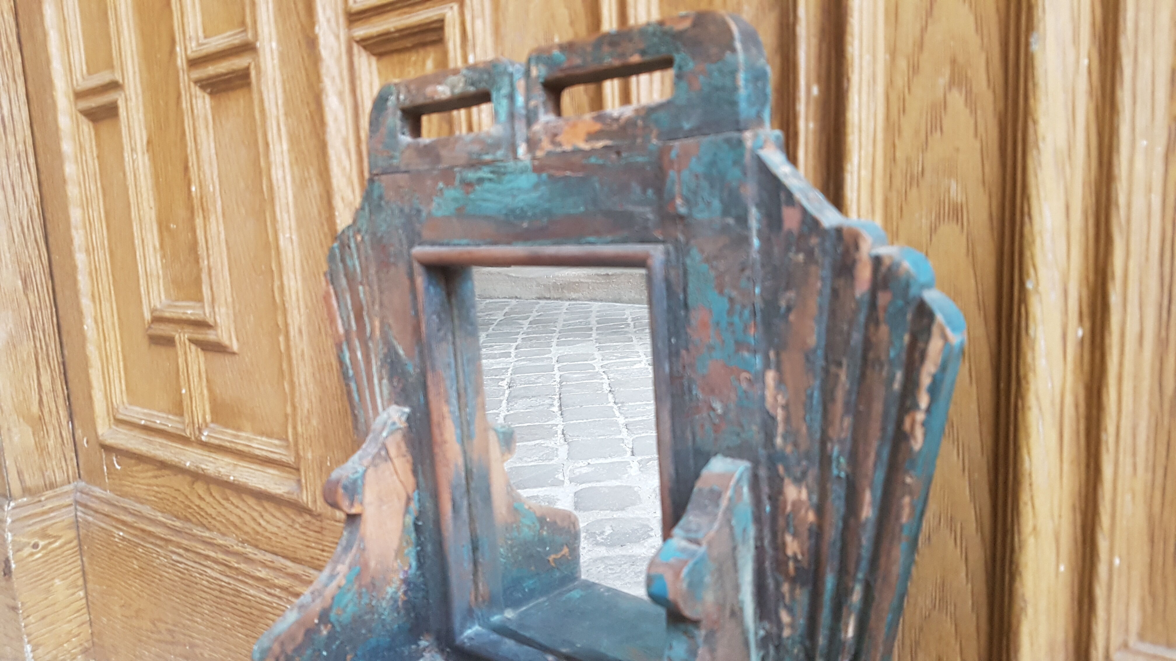 Ancient barber mirror from Indonesia 36x50cm